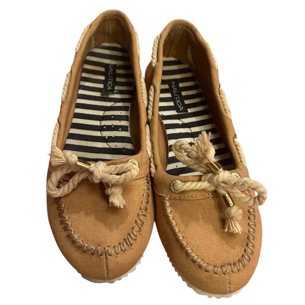 Nautica Canvas Slip On Boat Shoes Women's Size 6M Light Brown Rope Accents